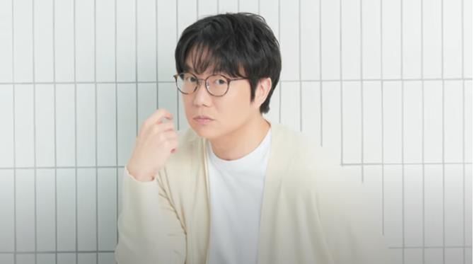 [서울=뉴시스] 가수 성시경 (사진=유튜브 채널 '성시경' 캡처) 2024.04.19. photo@newsis.com *재판매 및 DB 금지