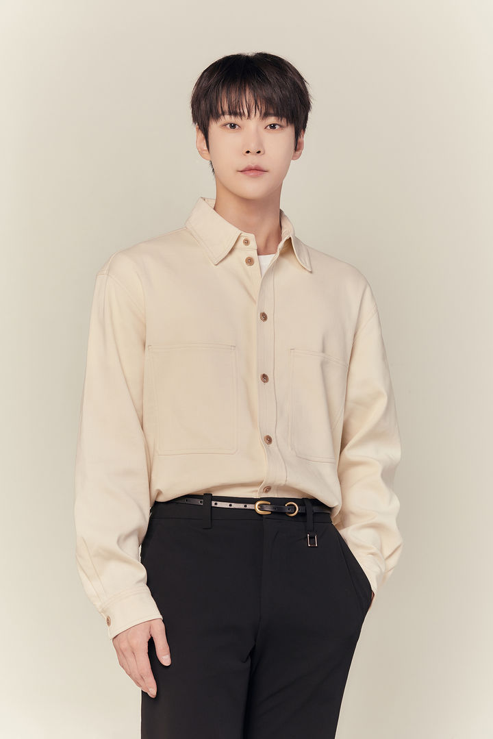 [서울=뉴시스] 그룹 NCT 도영. (사진=SM엔터테인먼트 제공) 2024.04.22. photo@newsis.com *재판매 및 DB 금지