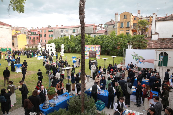 모든 섬은 산이다. 2024. 전시 개막행사 및 전시전경. 사진=한국문화예술위원회 제공 *재판매 및 DB 금지