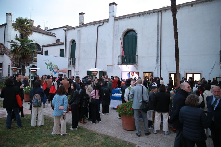 모든 섬은 산이다. 2024. 전시 개막행사 및 전시전경. 한국문화예술위원회 제공 *재판매 및 DB 금지