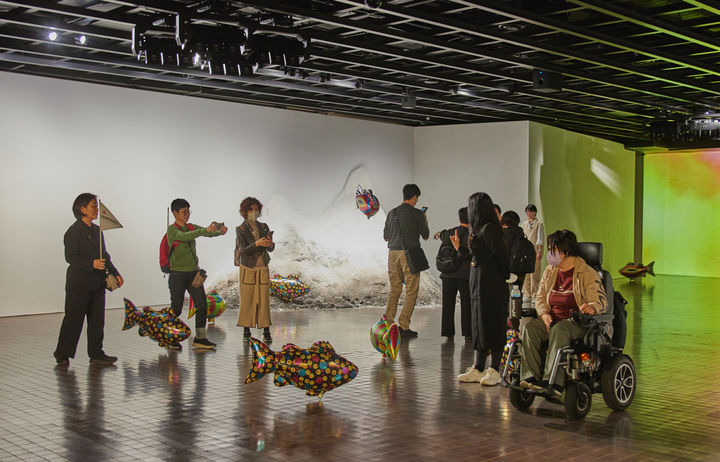 필립 파레노 '보이스'전시 관람 장면 *재판매 및 DB 금지