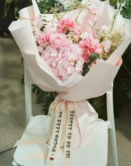 [서울=뉴시스] 코미디언 조세호가 오는 10월 9세 연하 비연예인과 결혼한다. (사진=조세호 인스타그램 캡처) 2024.04.24. photo@newsis.com *재판매 및 DB 금지