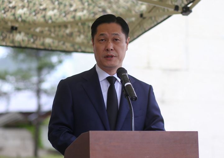 [서울=뉴시스] 이희완 국가보훈부 차관이 24일 경기 가평군 영연방참전기념비에서 열린 영연방 가평전투 73주년 기념식에 참석해 기념사를 하고 있다. (사진=국가보훈부 제공) 2024.04.24. photo@newsis.com *재판매 및 DB 금지