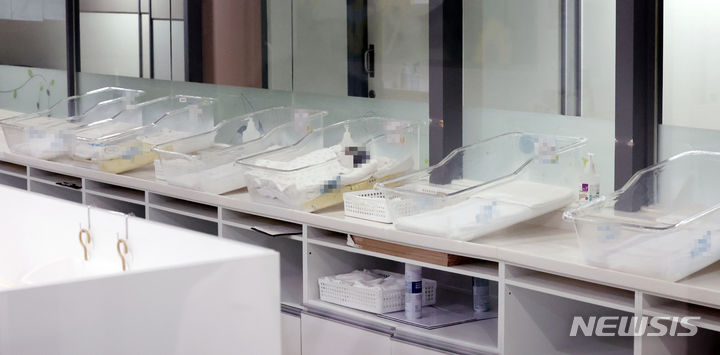 119 일지로 출생신고 가능하지만…까다로운 절차에 한숨[병원밖 유령아동②]