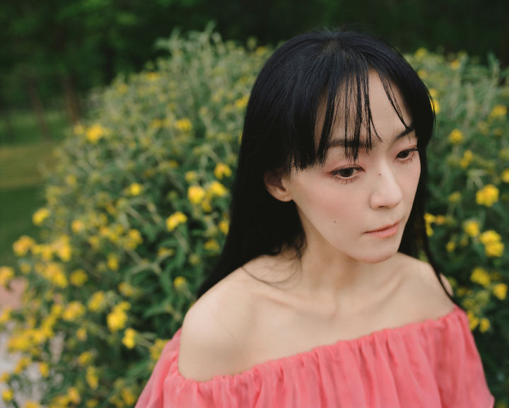 [서울=뉴시스] 김윤아. (사진 = 인터파크 엔터테인먼트 제공) 2024.04.25. photo@newsis.com *재판매 및 DB 금지