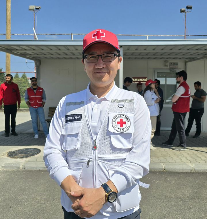 튀르키예 지진피해 지역의 구호와 복구 전반을 책임 진행하고 있는 대한적십자사 김재율 단장 *재판매 및 DB 금지
