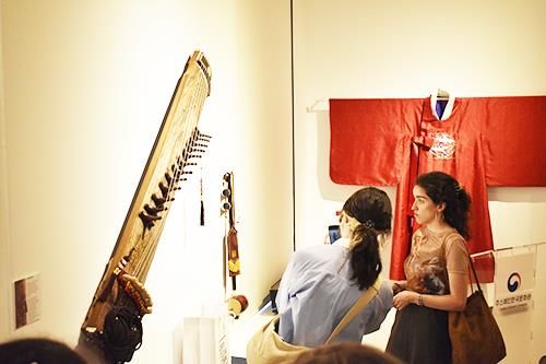 주스페인문화원과 주오스트리아문화원은 국립국악원과 함께 이달부터 '임인진연도병풍'을 주제로 한국음악특별전시 '조선왕실의 춤과 음악'을 개최하고 있다. (사진=문화체육관광부 제공) photo@newsis.com *재판매 및 DB 금지