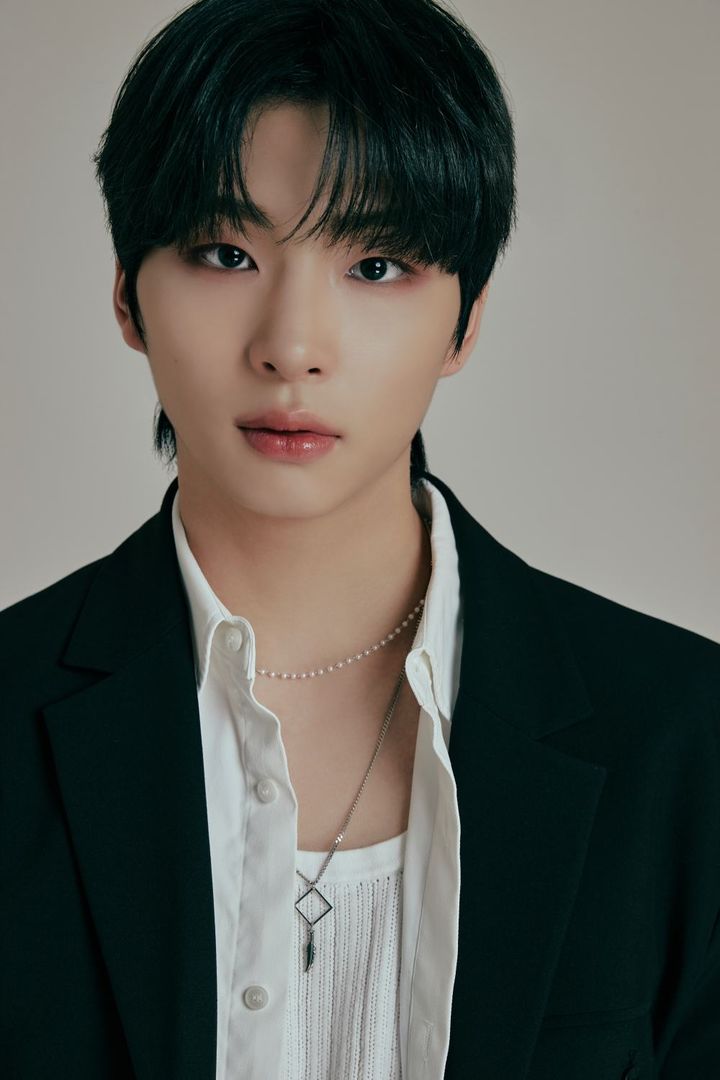 [서울=뉴시스]&nbsp; 비디유 김민서. (사진=오르카 뮤직 제공) 2024.04.27. photo@newsis.com *재판매 및 DB 금지