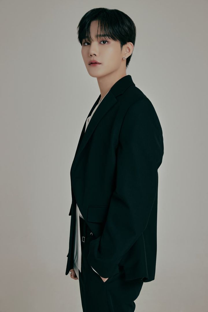 [서울=뉴시스]&nbsp; 비디유 승훈. (사진=오르카 뮤직 제공) 2024.04.27. photo@newsis.com *재판매 및 DB 금지