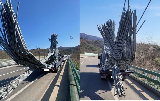 화물차 적재 기준을 초과한 대형 철제 파이프를 싣고 도로 위를 주행한 화물차 기사가 경찰에 적발됐다(사진= 경찰청 인스타그램 갈무리) *재판매 및 DB 금지