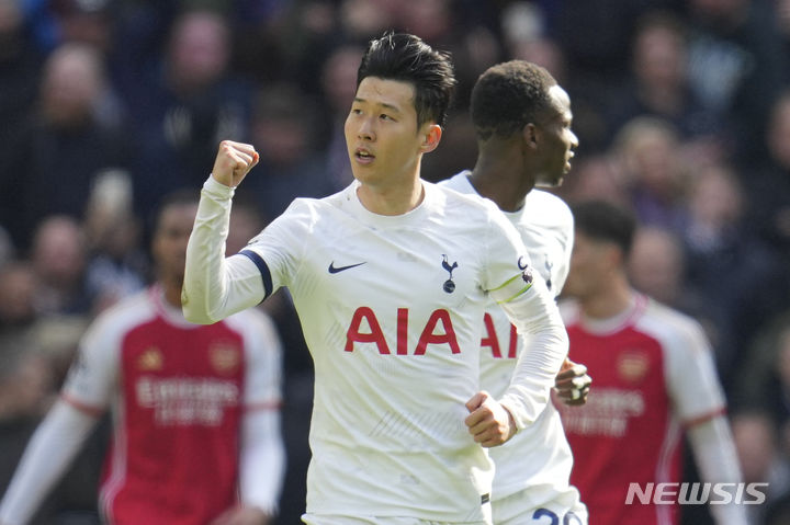 [런던=AP/뉴시스] 잉글랜드 프로축구 프리미어리그(EPL) 토트넘홋스퍼의 손흥민. 2024.04.28.