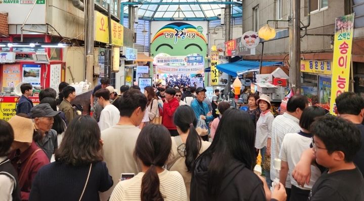 구경시장은 늘 문화장날…대중음악·팝페라공연 등 '풍성' 