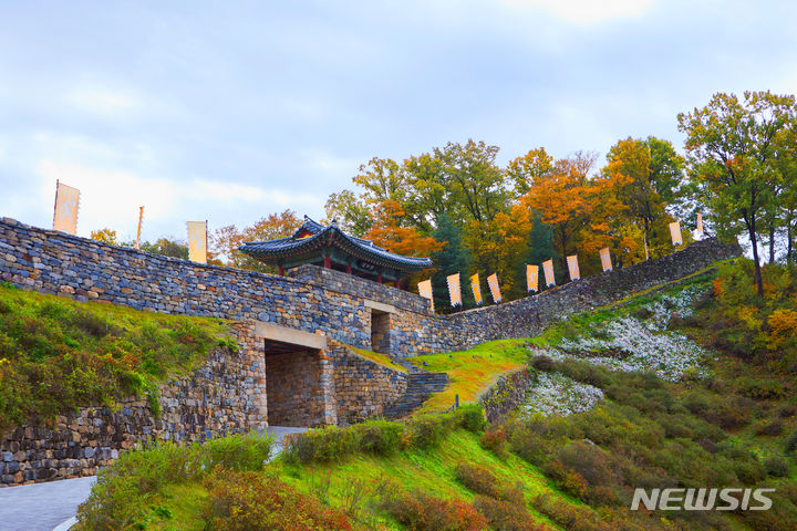 [김해=뉴시스]국립김해박물관 백제유물 특별전시. 공주 공산성. 2024.05.04. (사진=국립김해박물관 제공). photo@newsis.com