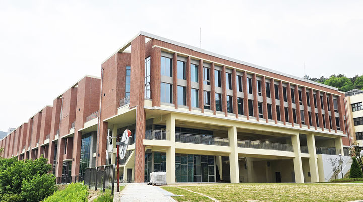 국립공주대학교는 사범대학 부설특수학교 *재판매 및 DB 금지
