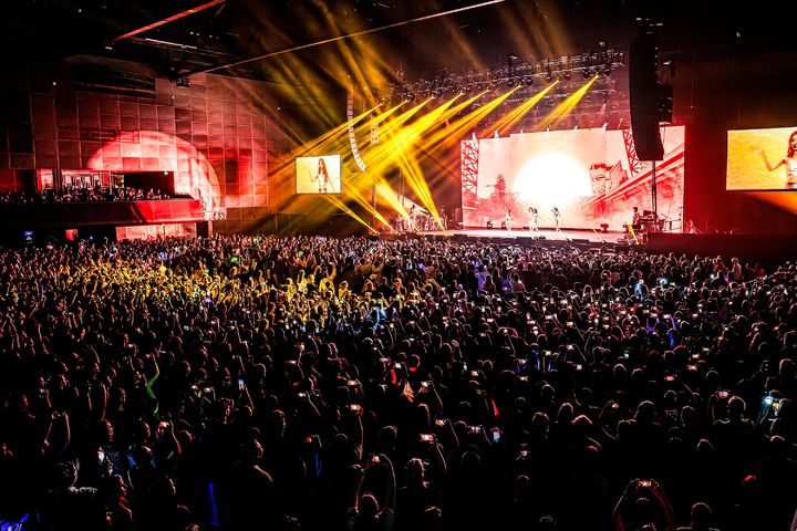 [서울=뉴시스] 그룹 '있지(ITZY)'가 지난달 24일(이하 현지시간) 런던 OVO 아레나 웸블리, 같은 달 26일 파리 제니스 파리 라빌레트, 28일 베를린 벨로드롬, 이달 1일 암스테르담 아파스 라이브, 5일 마드리드 팔라시오 비스탈레그레에서 두 번째 월드투어 '본 투 비(BORN TO BE)' 일환 단독 콘서트를 개최했다. (사진=JYP엔터테인먼트, Christoph Heidrich, Vincent van den Boogaard 제공) 2024.05.07. photo@newsis.com *재판매 및 DB 금지