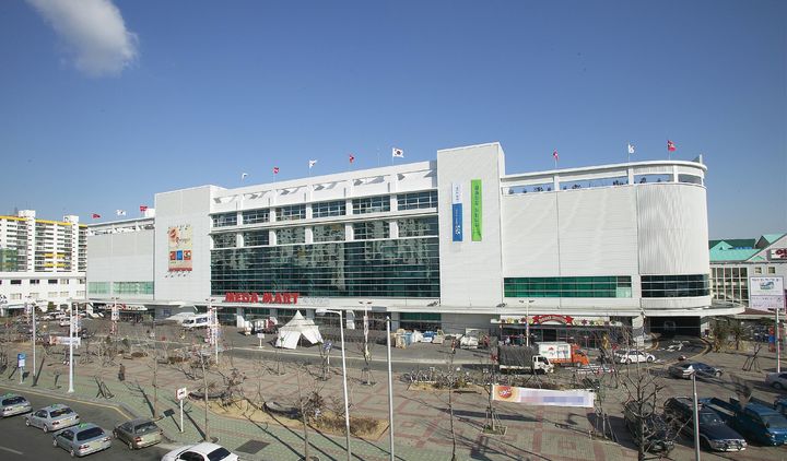 [부산=뉴시스] 부산 수영구 메가마트 남천점. (사진=메가마트 제공) *재판매 및 DB 금지