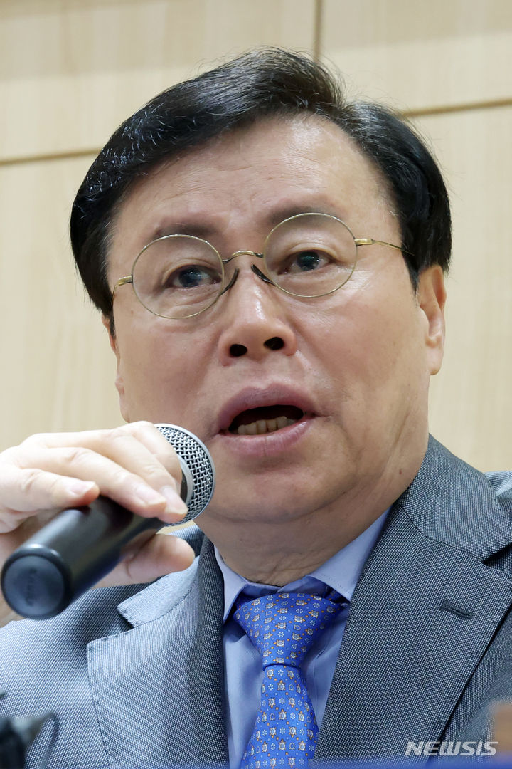 [서울=뉴시스] 도종환 시인. (사진=뉴시스 DB). photo@newsis.com 