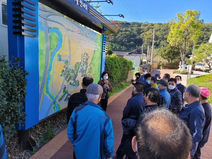 [진주=뉴시스]진주시, 문화관광해설사 양성교육 과정 대상자 모집.(사진=진주시 제공).2024.05.16.photo@newsis.com *재판매 및 DB 금지