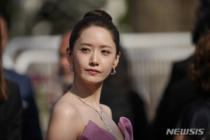 "윤아, 6년 전 산 청담동 빌딩 150억 올랐다"