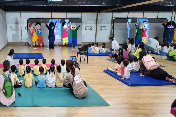 [울산=뉴시스] 어린이 집합교육 '충치 세균 소탕 작전' *재판매 및 DB 금지