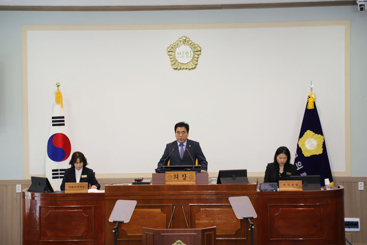 [함안=뉴시스]함안군의회 제301회 임시회.2024.05.21.(사진=함안군 제공) photo@newsis.com  *재판매 및 DB 금지