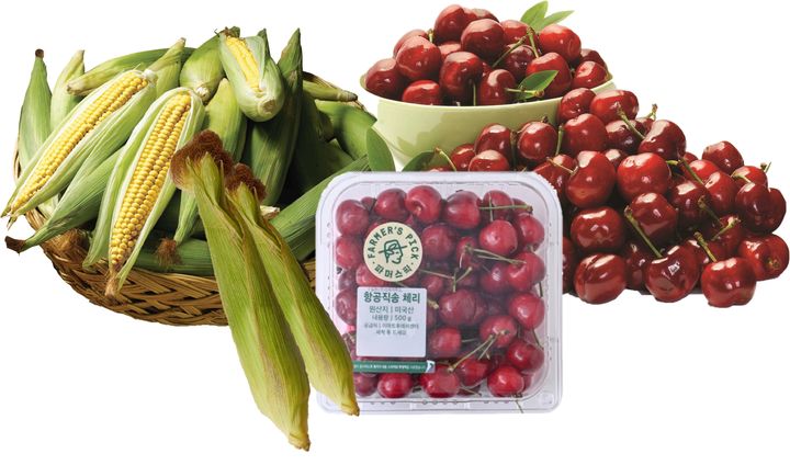 [서울=뉴시스] 이마트가 오는 24일부터 일주일간 제철 농산물을 비롯해 물회·열무 비빔밥 등 초여름 먹거리를 할인 판매한다고 22일 밝혔다. (사진=이마트 제공) *재판매 및 DB 금지