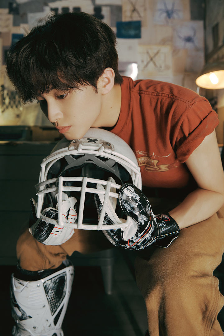 [서울=뉴시스] NCT 마크 싱글 '200' 티저 이미지. (사진=SM엔터테인먼트 제공) 2024.05.24. photo@newsis.com&nbsp; *재판매 및 DB 금지