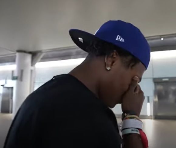 유튜버 아이쇼스피드(IShowSpeed)가 눈물을 흘리는 모습(사진 출처 : 아이쇼스피드 유튜브 채널 영상) *재판매 및 DB 금지