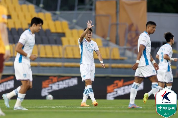 [서울=뉴시스]K리그1 포항, 광주 잡고 1위 도약. (사진=프로축구연맹 제공)