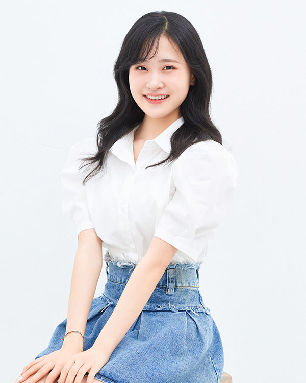 가수 김다현, 영동세계국악엑스포 사전예매 1호 구매 약정