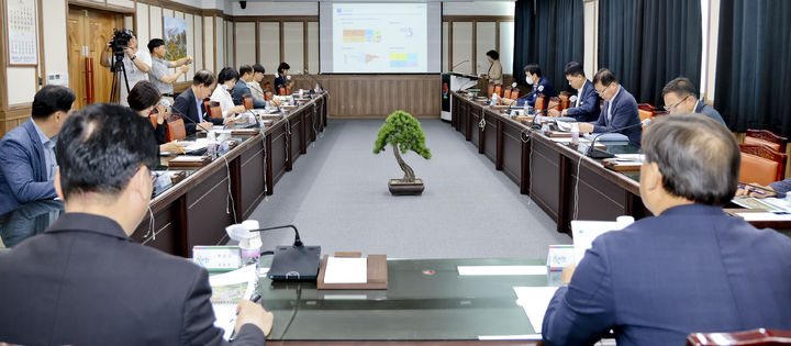 [합천=뉴시스] 합천군청 합천군, 수려한 산촌 살아보기 사업 결과 보고회 개최 *재판매 및 DB 금지 *재판매 및 DB 금지