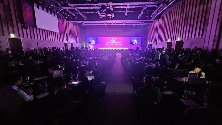 [울산=뉴시스] 유재형 기자 = 울산시는 30일 울산전시컨벤션센터 3층 컨벤션홀에서 ‘지역특화 프로젝트 레전드 50⁺(이하 레전드 50⁺)’ 발대식을 개최했다고 밝혔다. 2024.05.30.you00@newsis.com *재판매 및 DB 금지