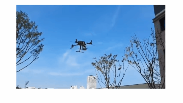 [서울=뉴시스] DL이앤씨는 유튜브 채널에서 'AI로 아파트 균열 하자를 잡는 신기술'이라는 제목의 영상을 통해 AI를 통해 외벽을 점검하는 기술을 소개했다. (출처=DL) *재판매 및 DB 금지 *재판매 및 DB 금지 *재판매 및 DB 금지