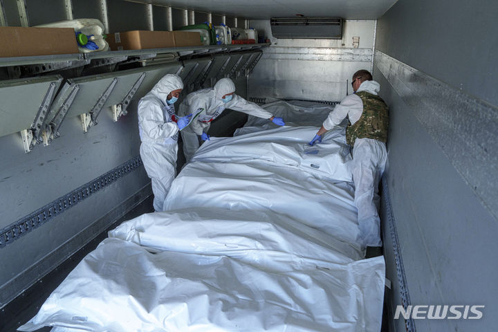 전사자 묘지 늘고 학교선 군가…전쟁이 일상 된 러 북오세티야