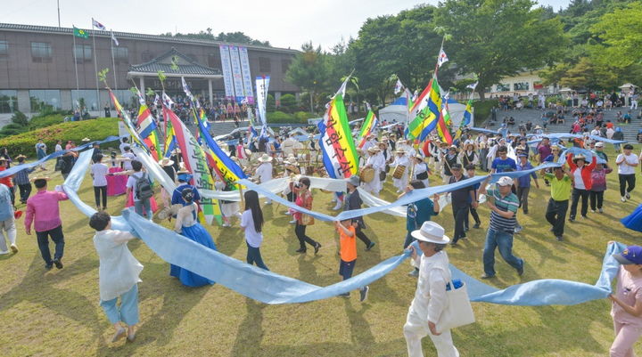 [서천=뉴시스] 서천 한산모시문화제. (사진= 서천군 제공) 2024.06.03. photo@newsis.com *재판매 및 DB 금지