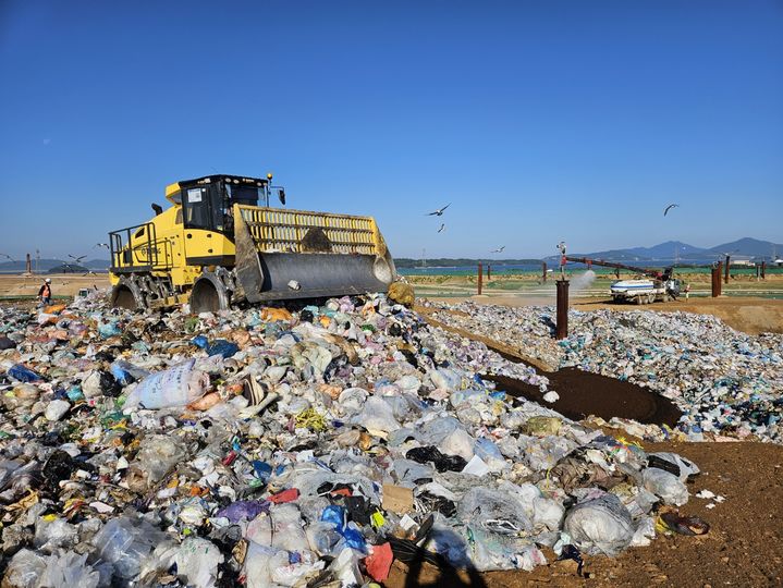 '직매립 금지' 시행…서울시 "연간 1인 1쓰레기봉투 줄이자"