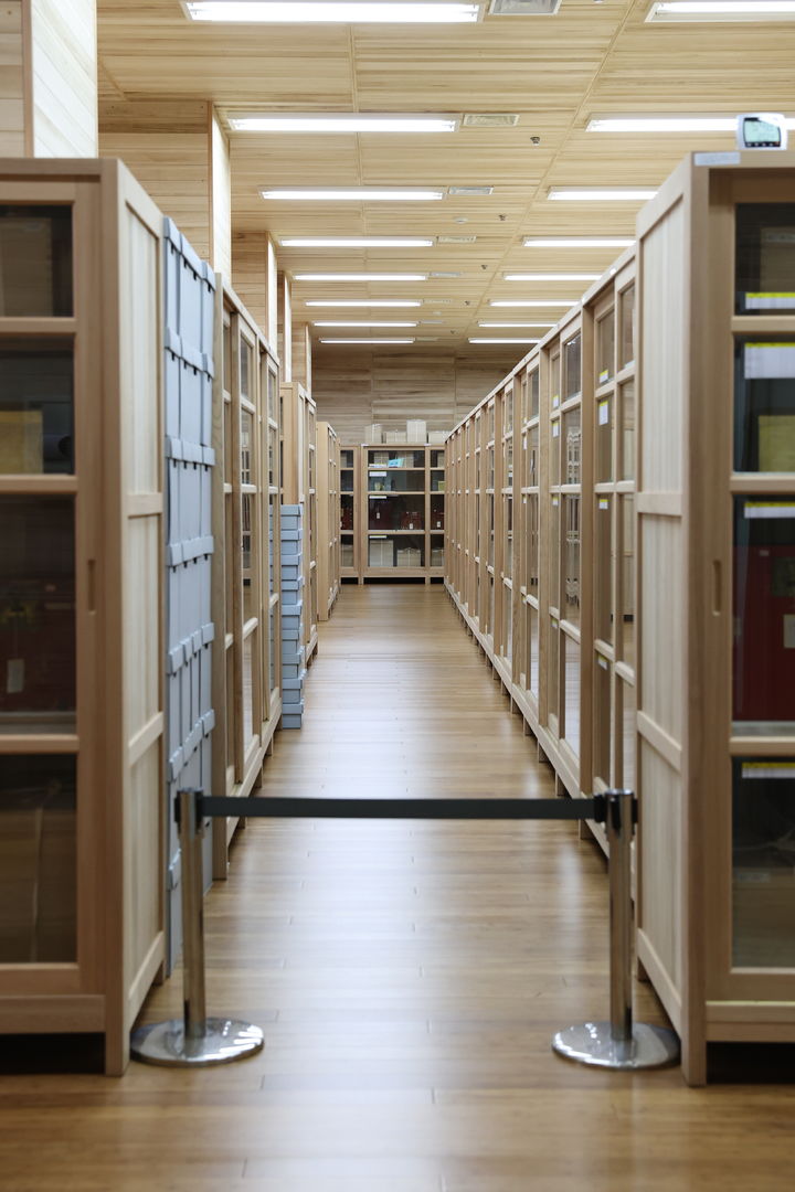 [서울=뉴시스] 5일 열린 국립고궁박물관 수장고 언론공개회 (사진=국가유산청 제공) 2024.06.06.,photo@newsis.com *재판매 및 DB 금지