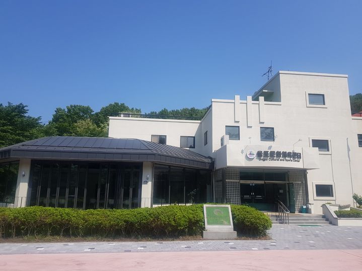 "편안한 휴식공간 되길" 웅포문화체육센터 찾은 정헌율 익산시장