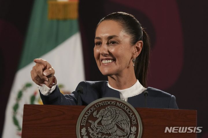 [멕시코시티=AP/뉴시스] 클라우디아 셰인바움 멕시코 대통령. (사진=뉴시스DB)