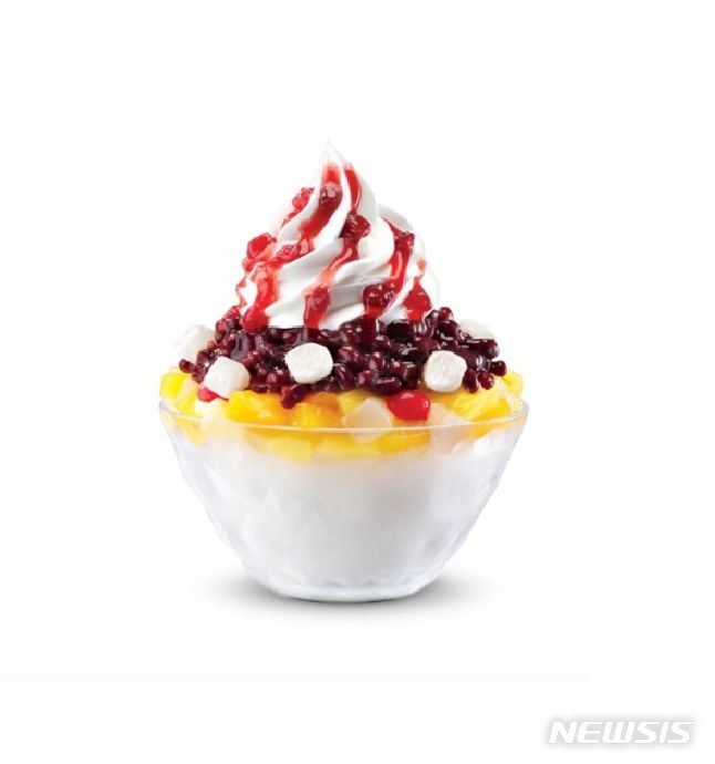 [서울=뉴시스] 롯데리아 팥빙수. (사진=롯데GRS 제공)