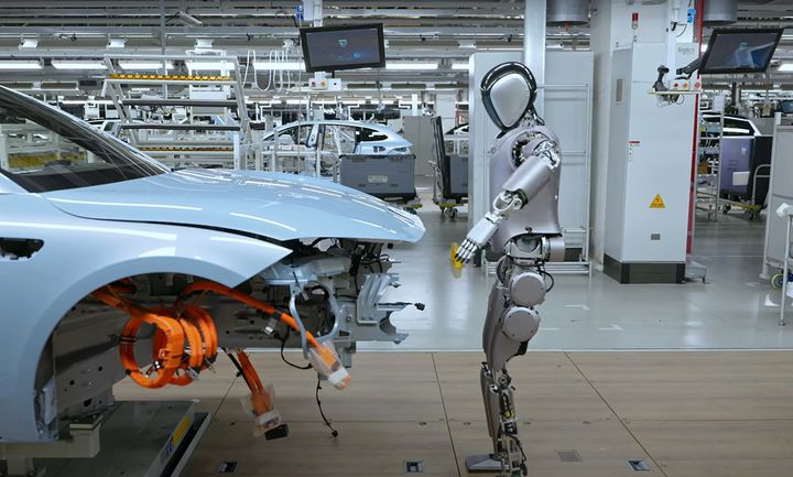 반도체 빼고 로봇·전기차·배터리 中이 다 앞선다…"전략 전환 필요"