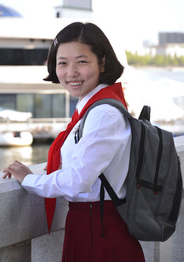 [서울=뉴시스] 12일 북한 선전매체 '내나라'에 올라온 북한 키즈 유튜버 '송아' 사진. (사진=내나라 홈페이지 캡처) 2024.06.12. *재판매 및 DB 금지