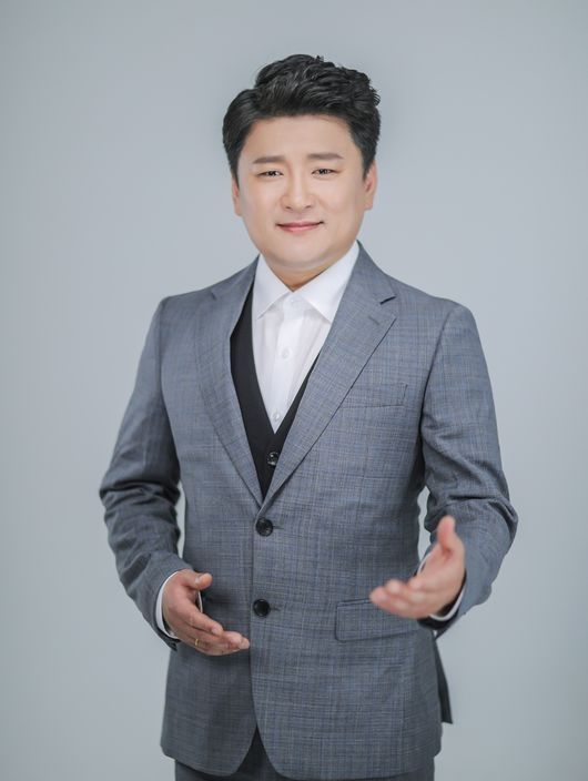 [서울=뉴시스] 현진우. (사진=KDH엔터테인먼트 제공) 2024.06.12. photo@newsis.com *재판매 및 DB 금지