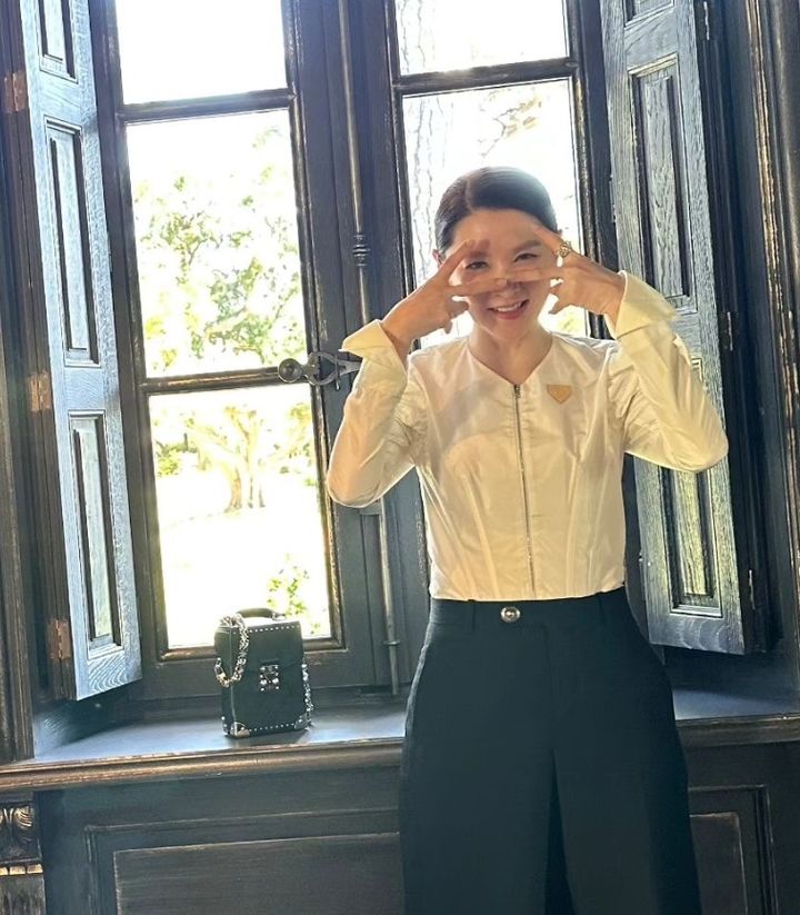 [서울=뉴시스] 이영애. (사진=이영애 인스타그램 캡처) 2024.06.14. photo@newsis.com *재판매 및 DB 금지