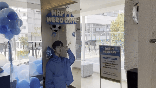 [서울=뉴시스] 주동일 기자 = 14일 서울 마포구 삼다코지에서 열린 모델 임영웅 생일 기념 팝업 전시. 2024.06.14