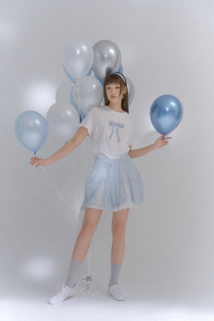 [서울=뉴시스] 휠라코리아에서 운영하는 미국 스니커즈 브랜드 케즈(Keds)는 라이프스타일 브랜드 제인마치(Janemarch)와 협업 컬렉션을 론칭하고 성수동에 팝업스토어를 오픈한다고 20일 밝혔다. (사진=휠라코리아 제공) *재판매 및 DB 금지