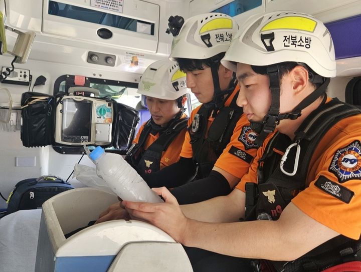 '벌써 가마솥 폭염' 온열질환 속출…'이 증상' 걸렸다 신호