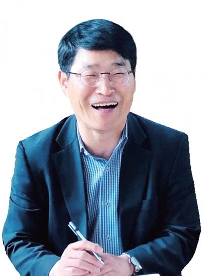 [수원=뉴시스] 왕태환 경기과천교육도서관장. (사진=경기도교육청 제공) 2024.06.24. photo@newsis.com *재판매 및 DB 금지