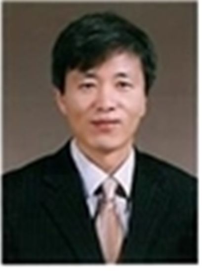 [수원=뉴시스] 송흥배 안양과천교육지원청 행정국장. (사진=경기도교육청 제공) 2024.06.24. photo@newsis.com *재판매 및 DB 금지