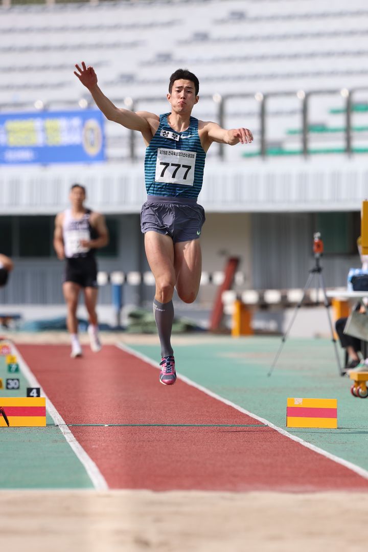 [서울=뉴시스] 육상 세단뛰기 김장우. (사진 = 대한육상연맹 제공)&nbsp; *재판매 및 DB 금지
